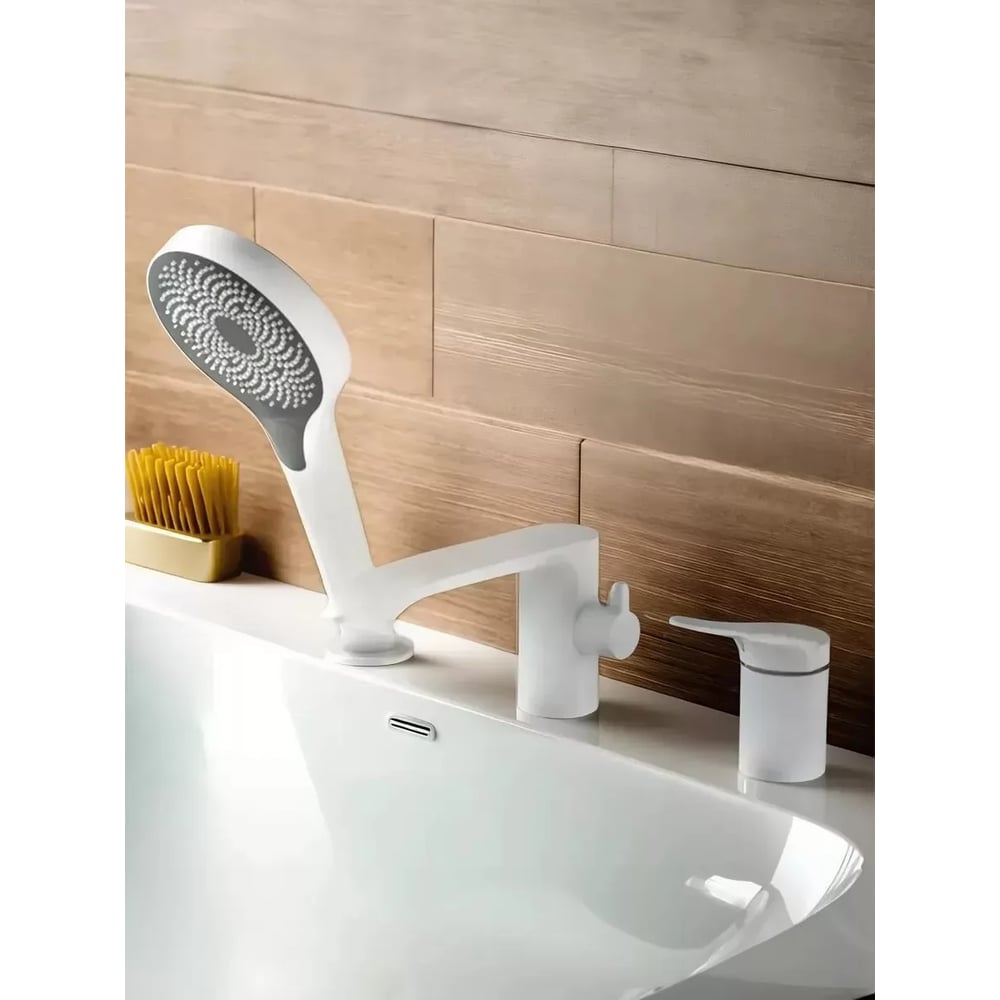 Изображение товара Смеситель на борт ванны ViEiR водопад белый 3 отверстия излив-каскад ручной душ