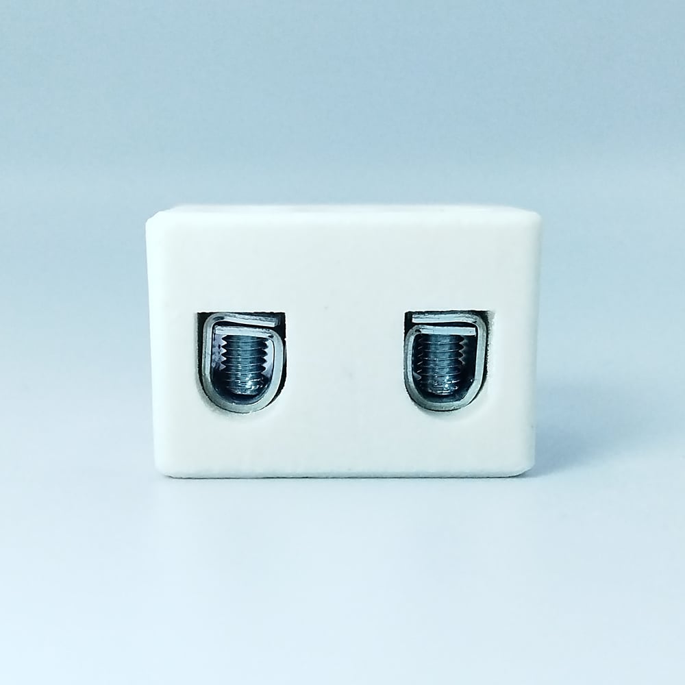 Изображение товара Керамическая клемма ONKA No.2/2 2 полюса для проводов 4-6 мм²