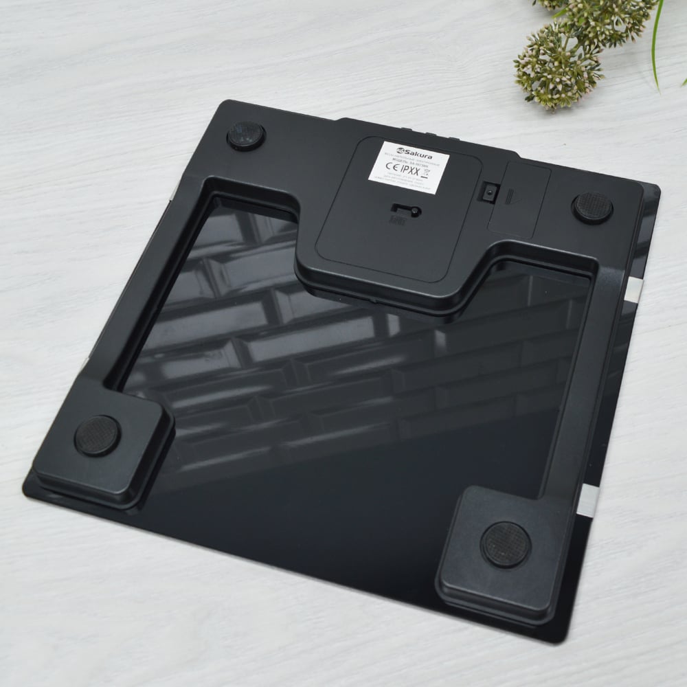 Изображение товара Напольные электронные весы Sakura SA-5073BK 180 кг, простые и надежные