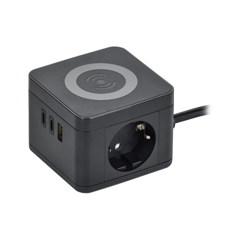 Изображение товара Удлинитель IEK DOMINIC Qi10Вт У02К 1.3м, 3х1мм2, USB A+C, черный DN-YP31-16-02-01-ZKU-K02