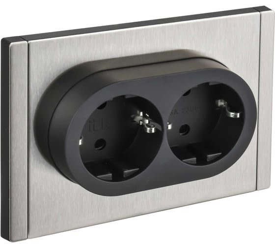 Изображение товара Розетка 2-я IEK FORTE&PIANO с заземлением, с защитными шторками, безвинтовое крепление, 16А FP723M никель FP-R24-16-1-M-K50