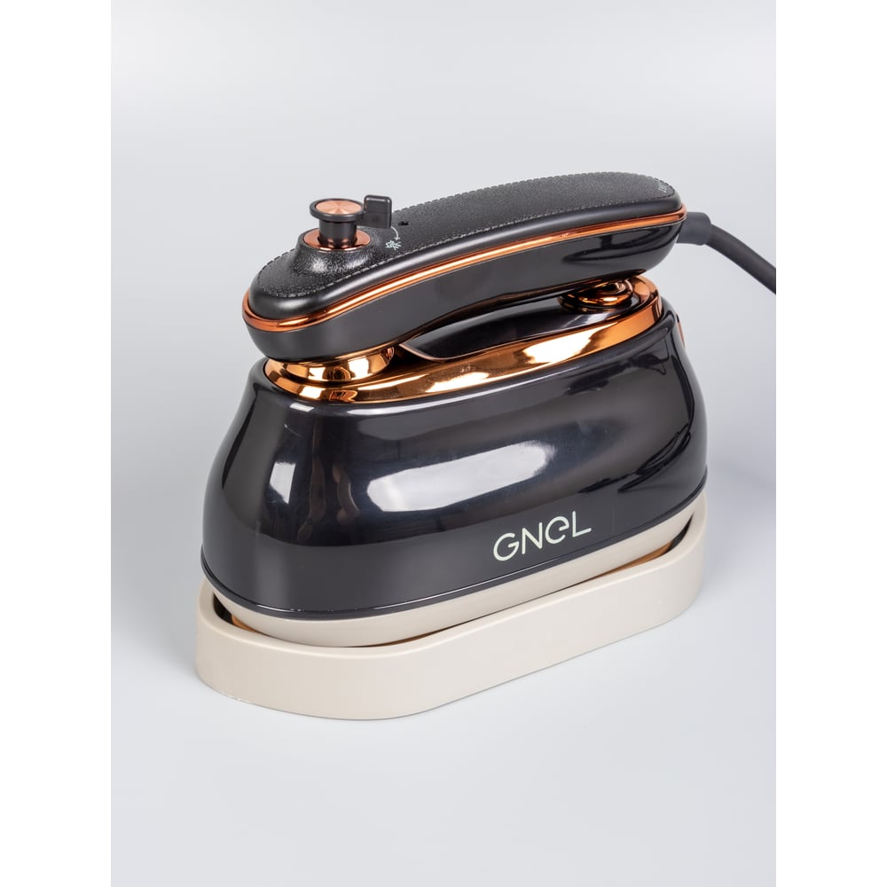 Изображение товара Отпариватель ручной для одежды GNEL SG-1000В компактный и мощный