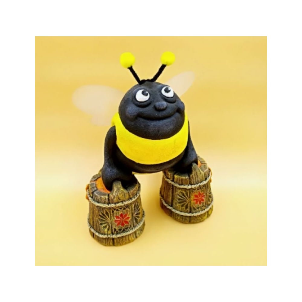 Изображение товара Садовая фигура ФлораПласт Добрый шмель, h-32см 074501