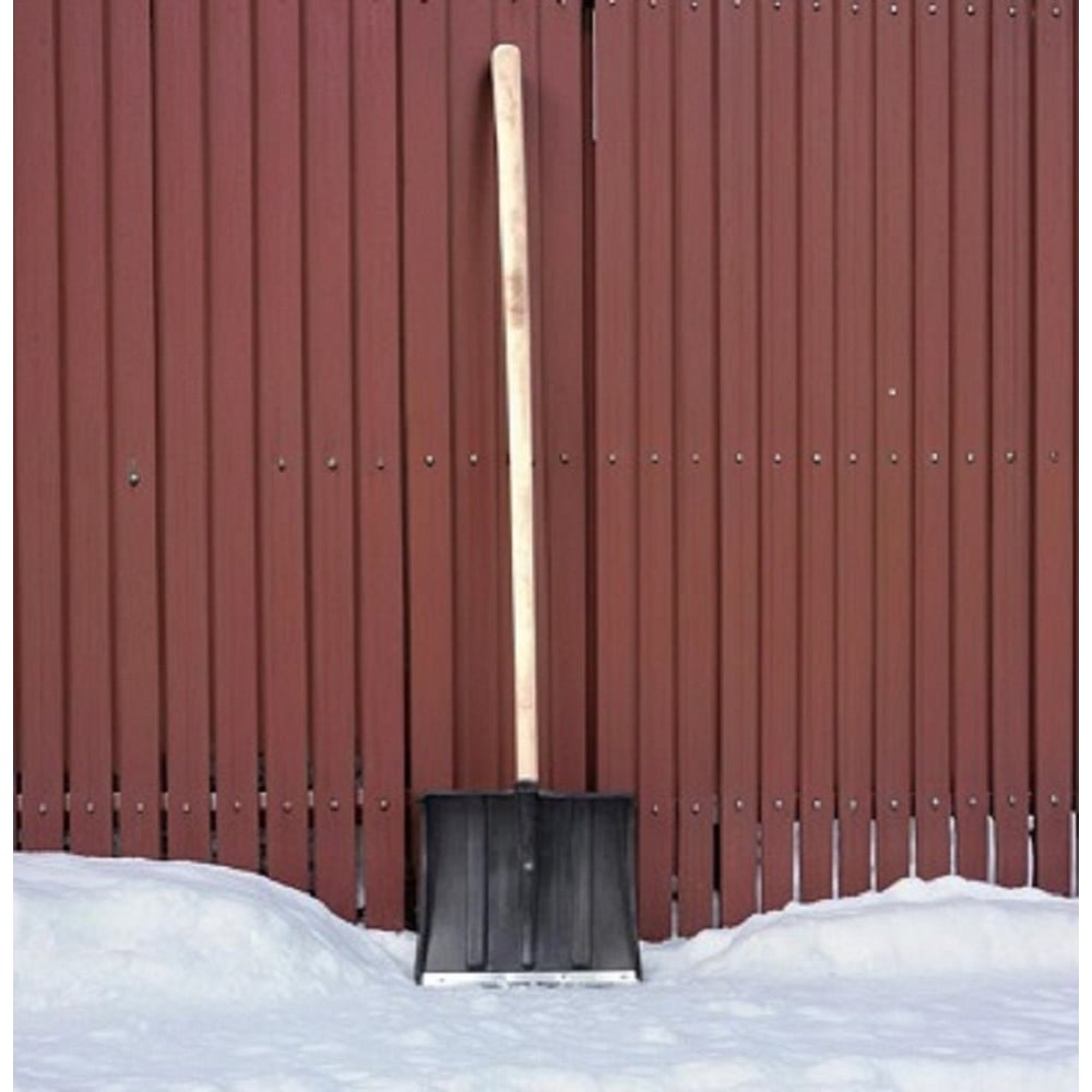 Изображение товара Лопата снеговая FunBox с оцинкованной планкой, с деревянным черенком и ручкой, комплект из 2-х штук FT9907