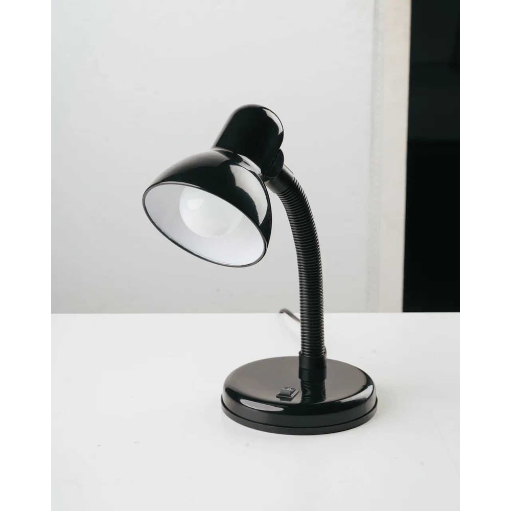 Изображение товара Лампа настольная на основании SVih черная с цоколем E27 60Вт HK-203BK