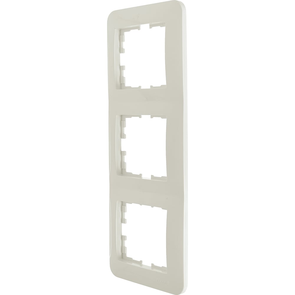 Изображение товара Рамка Lezard ASTI 3-ая вертикальная, без вставки, жемчужно-белый перламутр 7081-3000-153