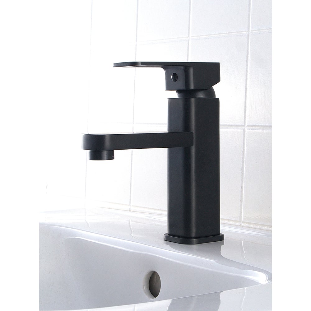 Изображение товара Смеситель POTATO P1006BL для раковины, матовый черный, однорычажный