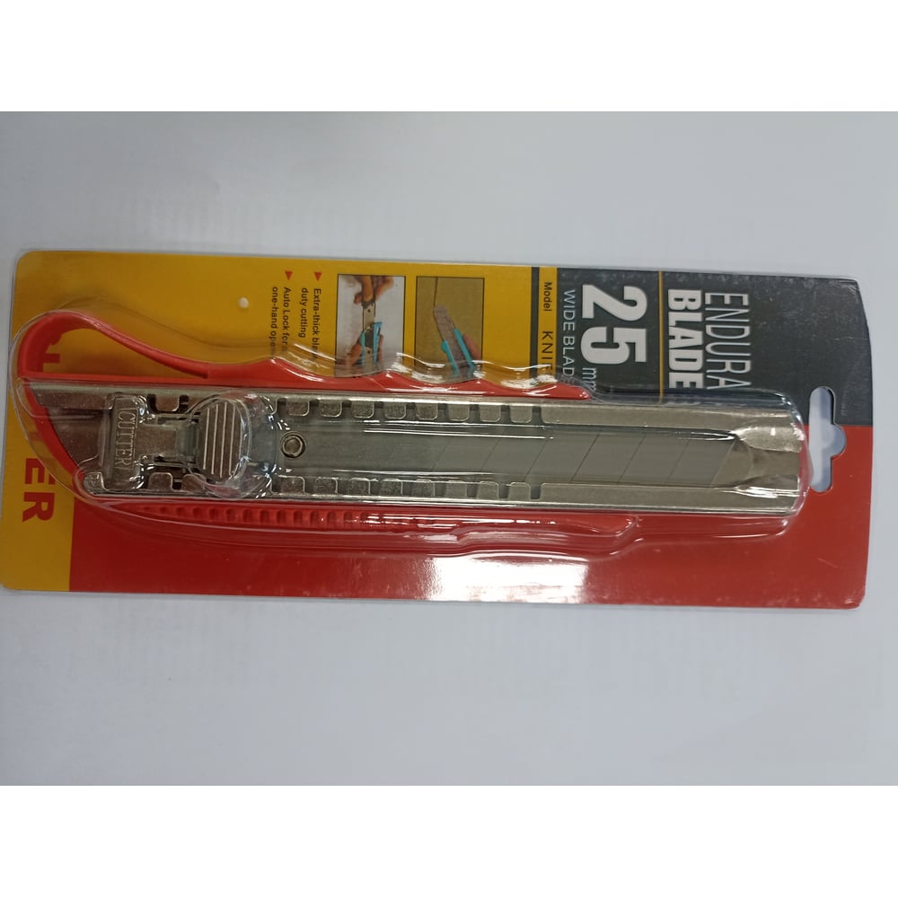 Изображение товара Нож Admiral ЭКОНОМ 25 мм Выдвижной с металлическим зажимом