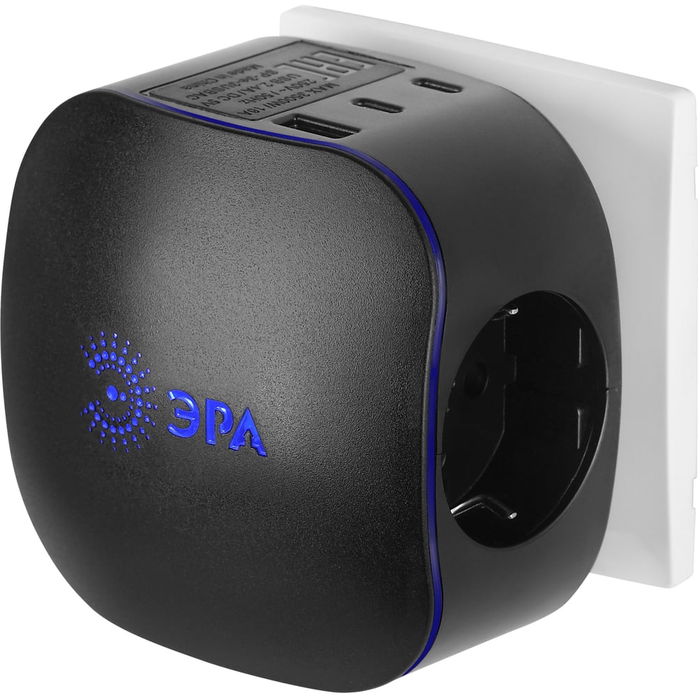 Изображение товара Разветвитель электрический ЭРА SP-3e-3USBAC-B на 3 розетки + 3 USB A+C с заземлением со шторками 16А черный Б0069082