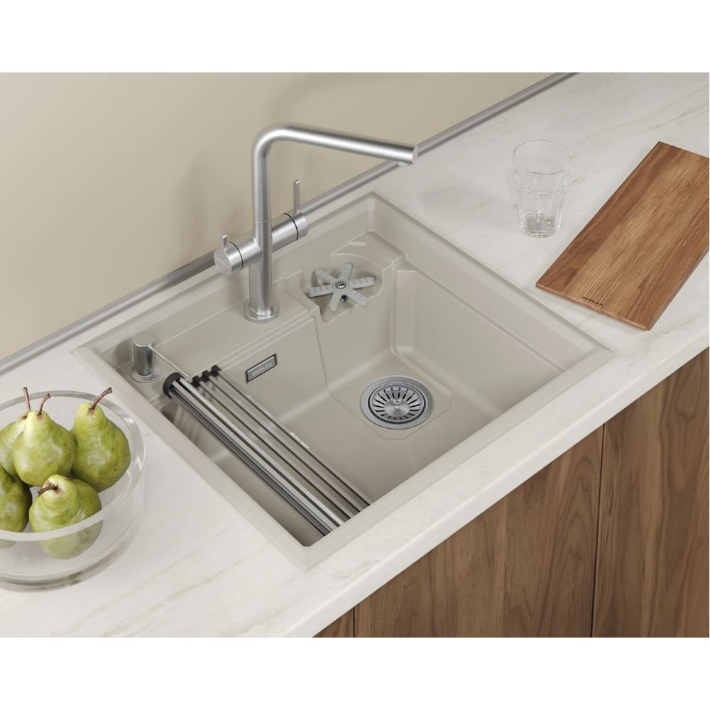 Изображение товара Мойка из кварцевого композита GRANULA KS-5807R с квадратной формой и матовой поверхностью