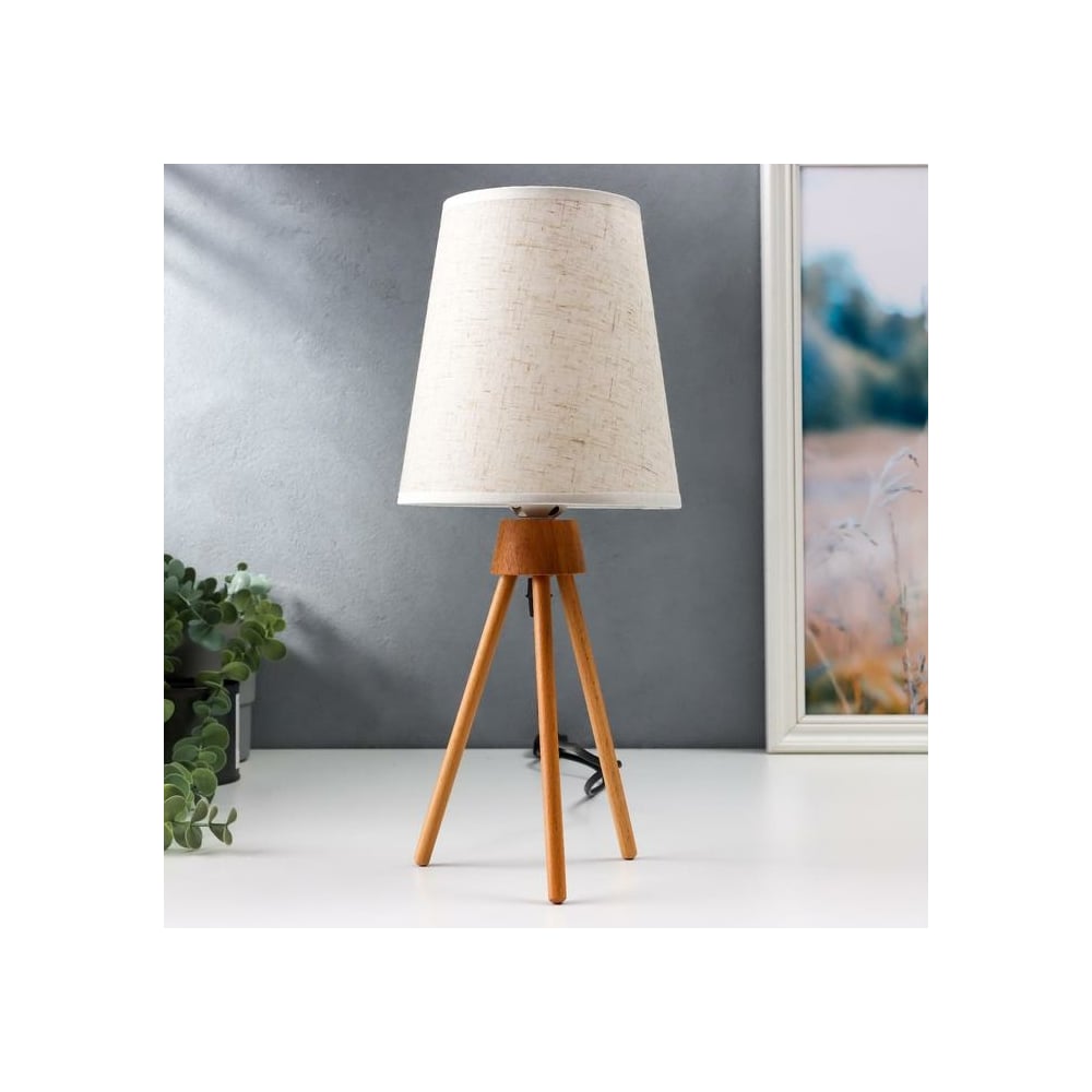 Настольная лампа RisaLux