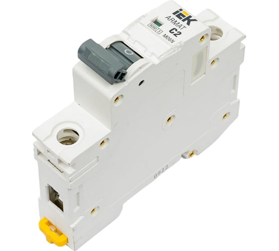 Изображение товара Автоматический выключатель IEK M06N 1P C 2А AR-M06N-1-C002
