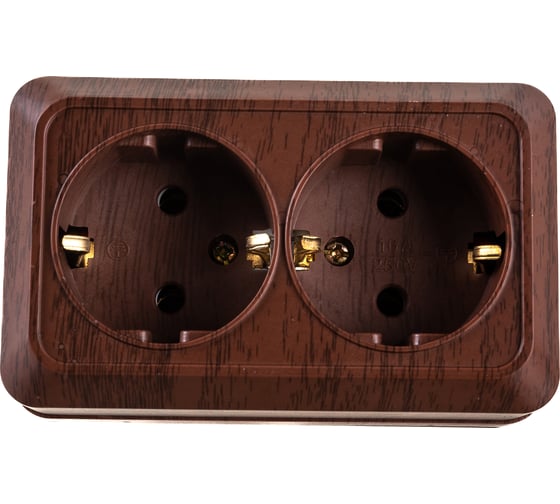 Изображение товара Розетка Intro Quadro с заземлением двойная 2x2P+E Schuko, 16А-250В, IP20, открытая установка, венге, Б0053805