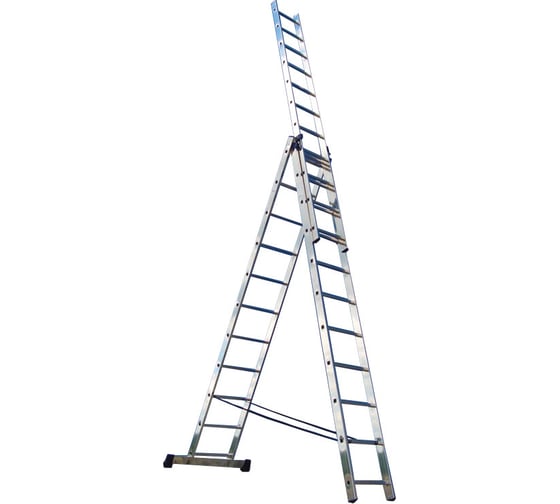 Изображение товара Трехсекционная, универсальная, алюминиевая лестница РемоКолор 6 ступеней 63-3-006