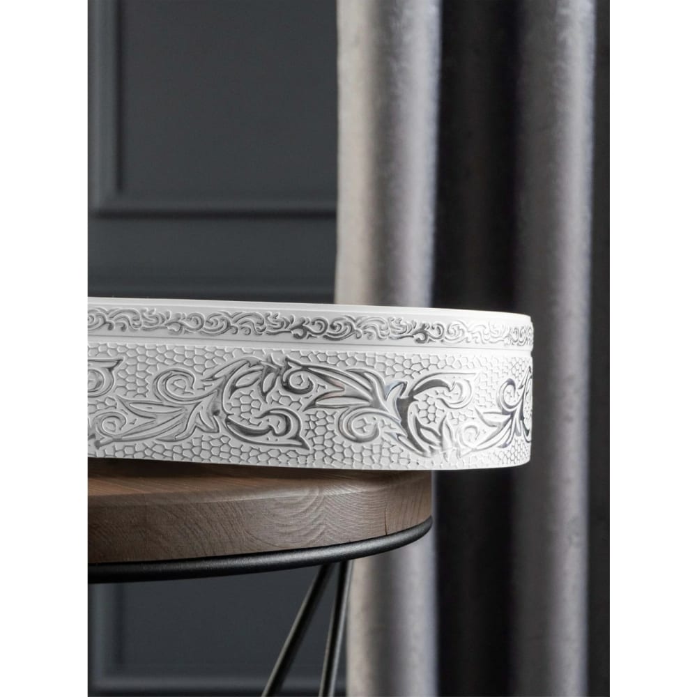 Трехрядный потолочный составной карниз Peora потолочный карниз трёхрядный эконом вензель 240 см серебро светло серый