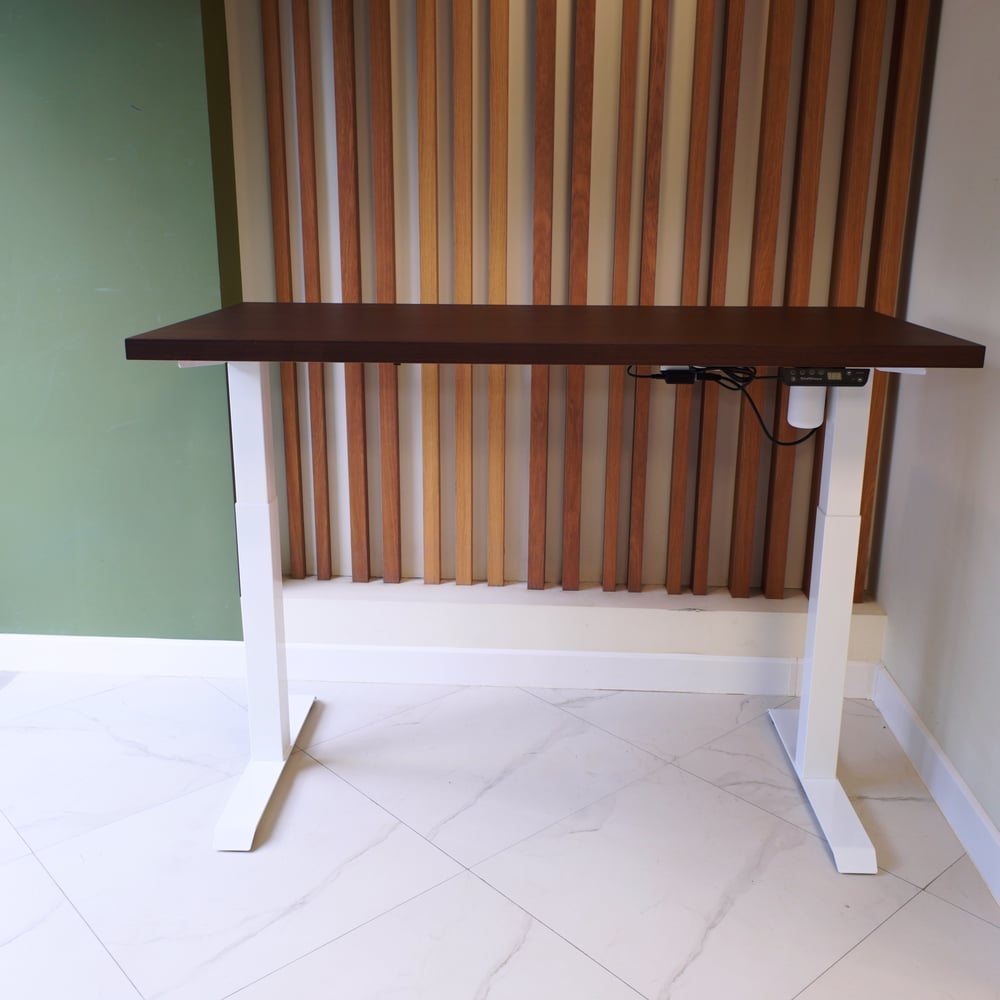 Изображение товара Стол с регулируемой высотой StolStoya МОТОР UP, белый и Венге 120x65 SE211/120WV