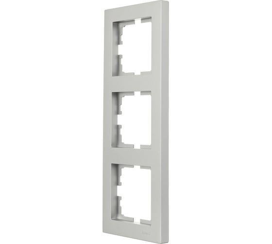 Изображение товара 3-ая вертикальная рамка Lezard VESNA без вставки, платина 742-3500-153