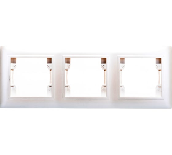 Изображение товара Трехместная рамка Volsten V01-28-A31-M Violet, 10143