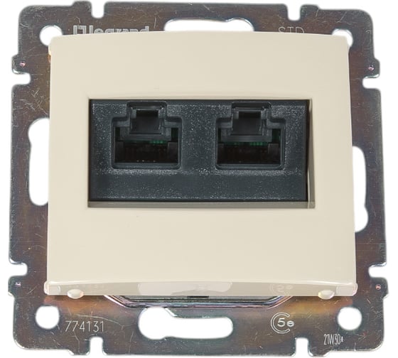 Изображение товара Розетка Legrand компьютерная двойная RJ45 категория 5e UTP Legrand Valena с захватами слоновая кость 695626