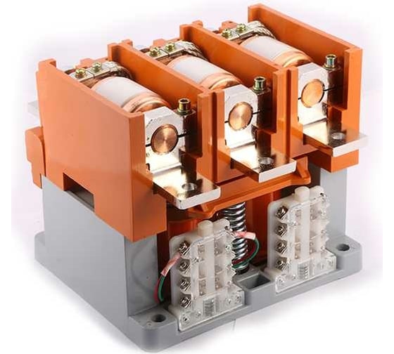 Изображение товара Вакуумный контактор ВТМ (S) КВ49 400А 220В ВТМ00031075