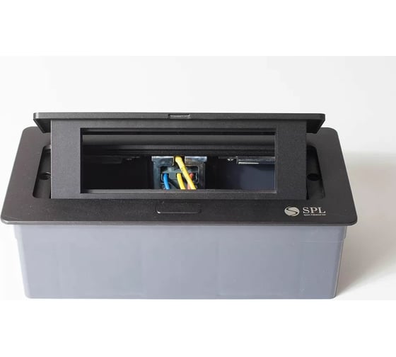 Изображение товара Люк на 3 поста SPL 45x45, металл, черный с пластиковой коробкой, IP40 300013