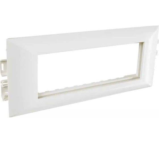 Изображение товара Суппорт с рамкой SPL на 3 поста 45x45 в профиль для кабельных каналов 100x50, 105x50, 6 шт. 100009S