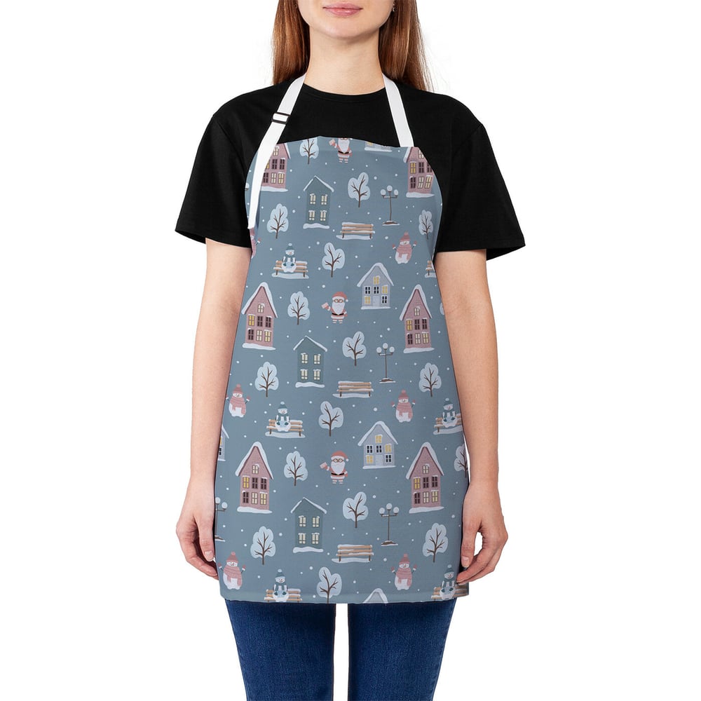 Изображение товара Кухонный фартук JOYARTY Дед Мороз в деревне унисекс, 100% полиэстер, яркий дизайн
