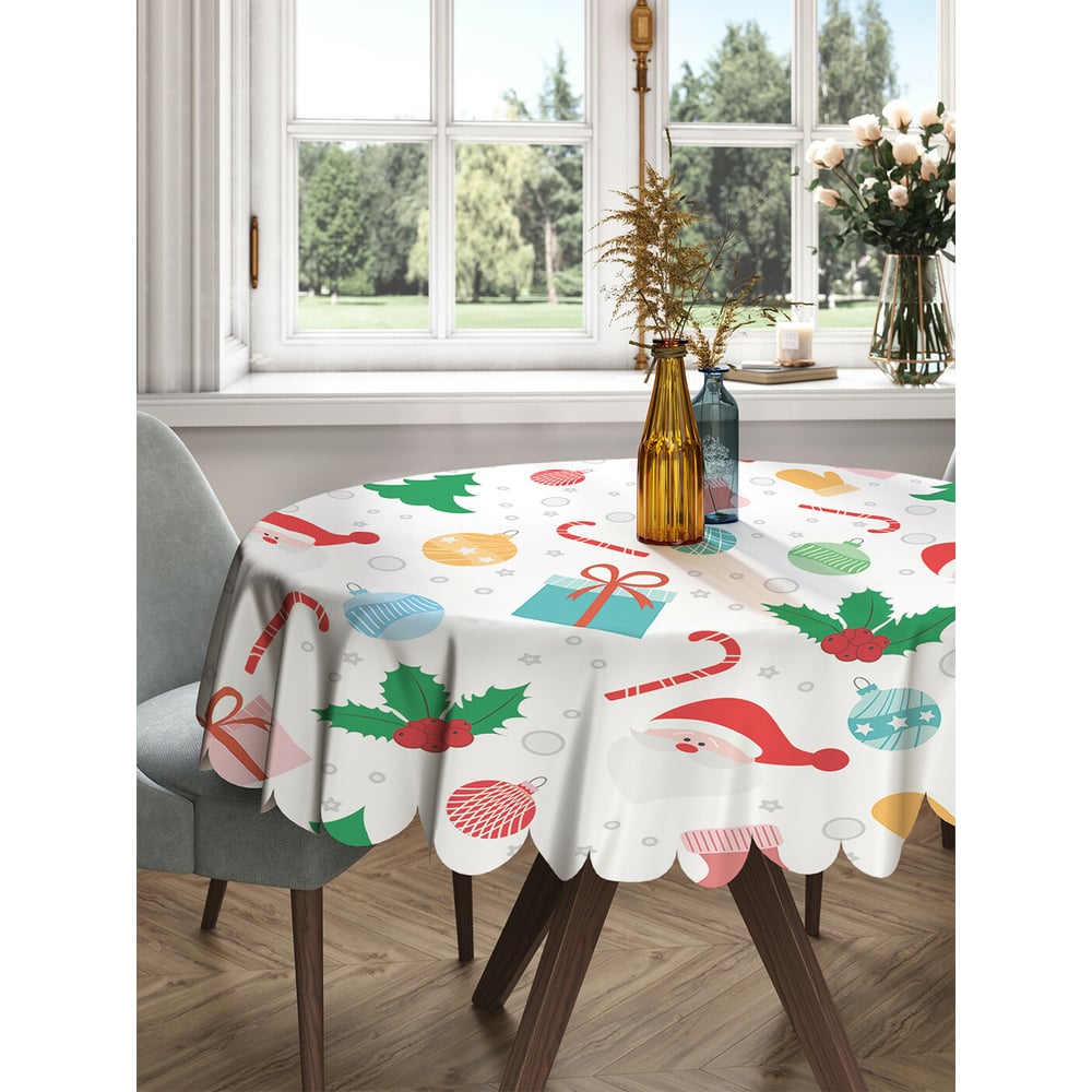 Изображение товара Круглая тканевая скатерть JOYARTY с рисунком Санта в снегу 150х150 см
