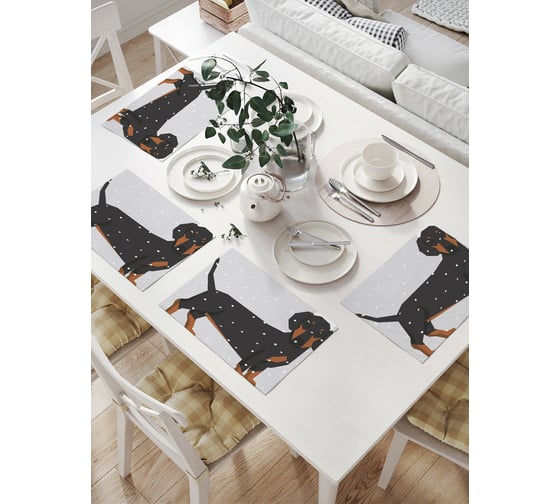 Изображение товара Комплект тканевых салфеток для сервировки стола JOYARTY "такса в чепчике зимой", 32x46 см, 4 шт. np_92469