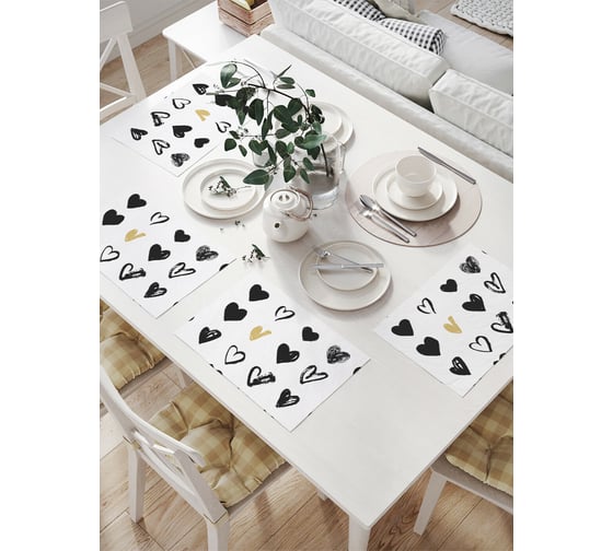 Изображение товара Комплект тканевых салфеток для сервировки стола JOYARTY "рисунки сердец", 32x46 см, 4 шт. np_16463
