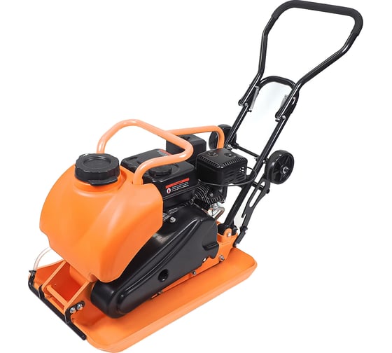 Изображение товара Бензиновая виброплита AktiTool 6,5 л.с., сила удара 28 кН, 690x460 мм, бак, колеса, коврик AT-C100TWC