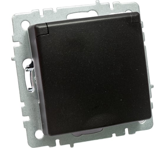 Изображение товара 1-местная розетка IEK Brite рсбш10-3-44-брч с заземлением, с защитными шторками и крышкой, 16А, ip44, черный BR-R16-16-44-K02