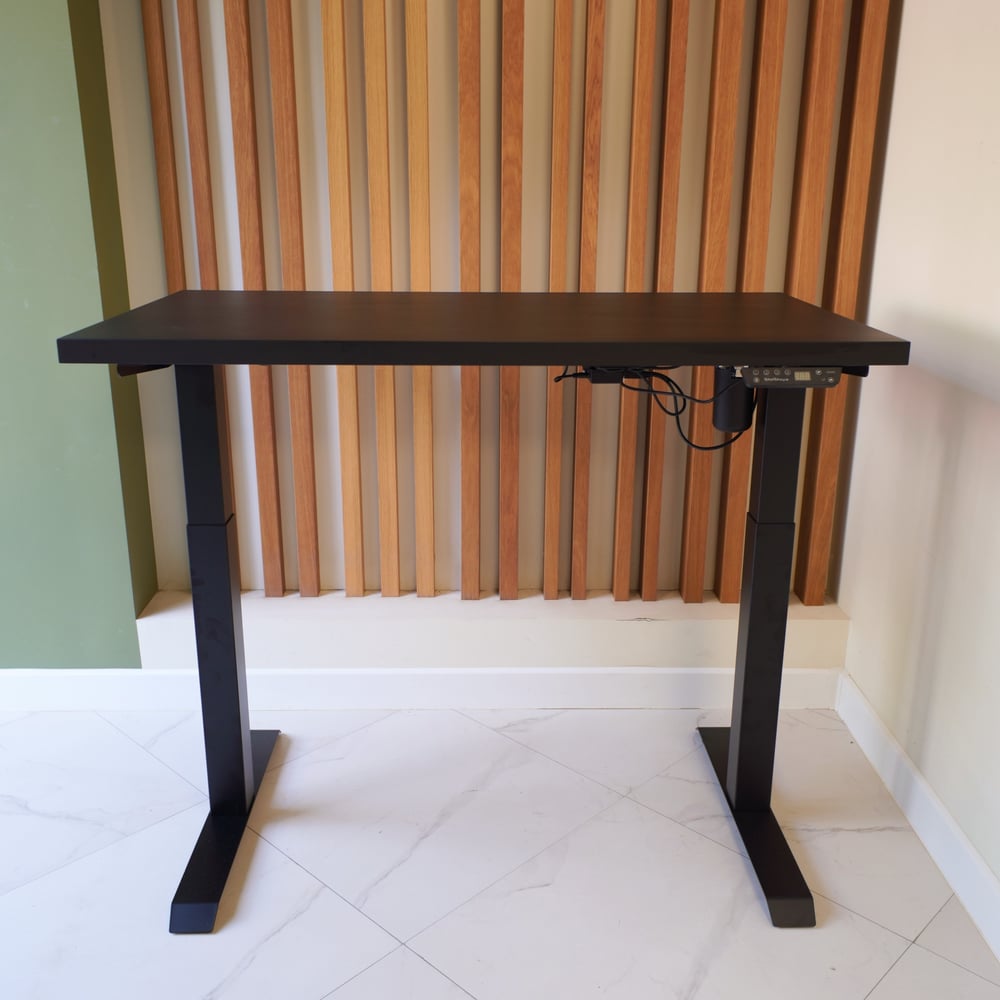 Изображение товара Стол с регулируемой высотой StolStoya МОТОР UP 160x80 см черный МДФ и сталь