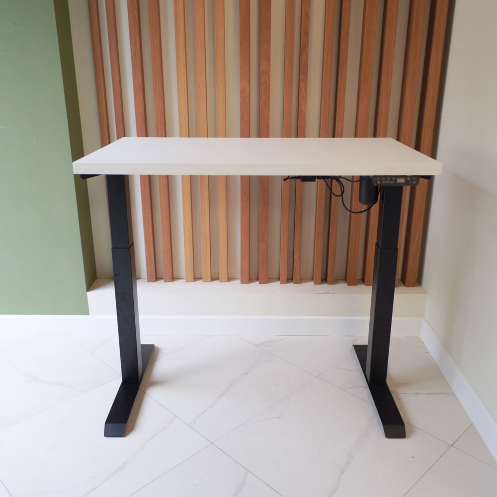 Изображение товара Стол с регулируемой высотой StolStoya МОТОР UP 160x80 см белый черный МДФ сталь