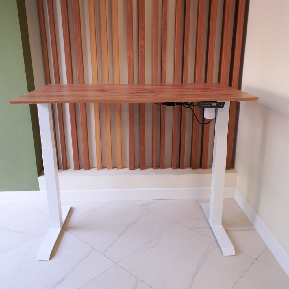 Изображение товара Стол с регулируемой высотой StolStoya МОТОР UP, белый, дуб лофт, 145x80 см