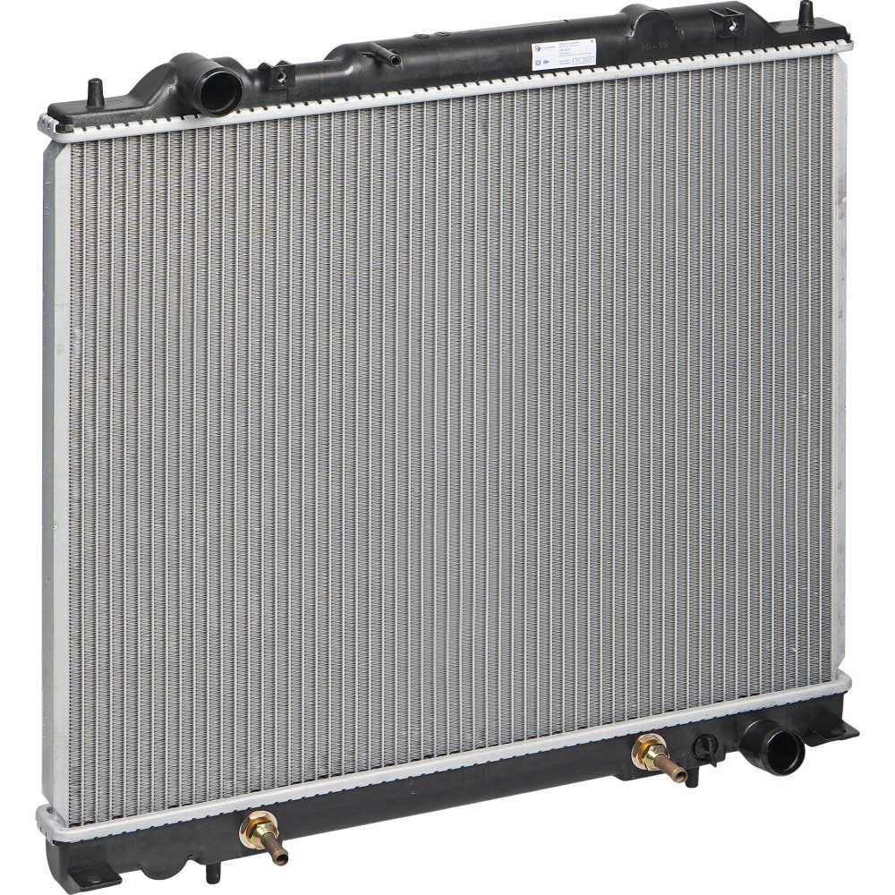 Радиатор охлаждения для автомобилей Delica (94-)/Space Gear (94-)/L400 (95-) LUZAR радиатор охлаждения для x trail t30 01 2 0i 2 5i at luzar