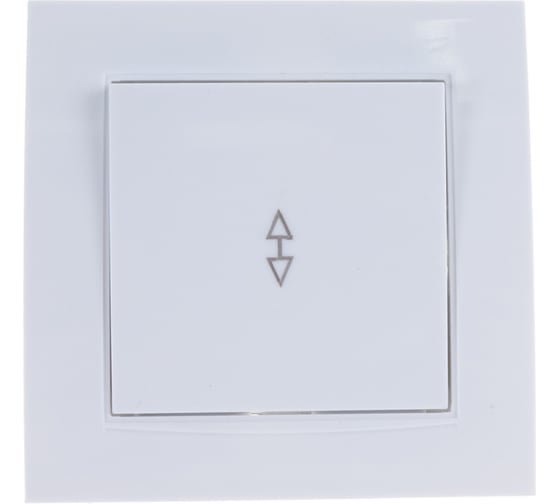 Изображение товара Одноклавишный проходной выключатель, белый UNIVersal Бриллиант 7947373