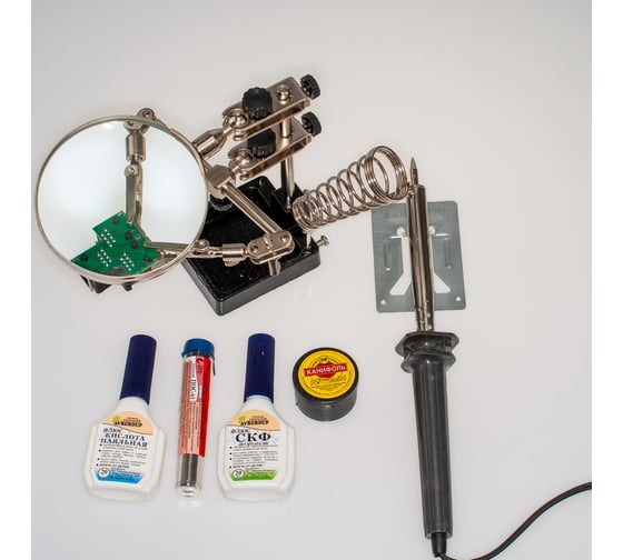 Изображение товара Набор для пайки 0 Pro Legend Паяльник 40Вт, подставка, флюс, канифоль, кислота, припой, лупа настольная 2,5x-90мм третья рука PL4441_40