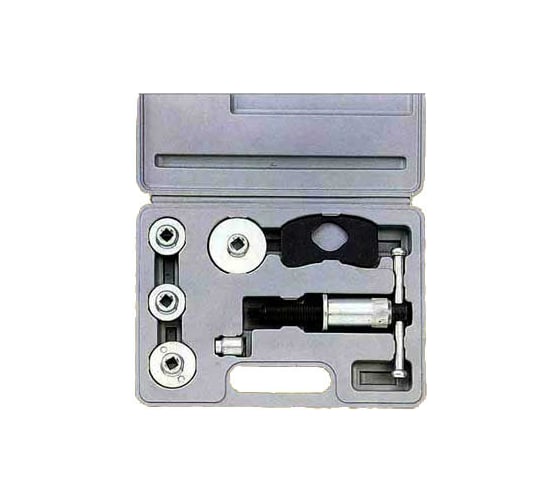 Изображение товара Универсальный набор для сведения тормозных цилиндров 7 предметов FORCE 658