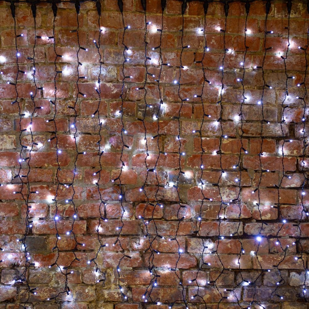 Изображение товара Гирлянда Neon-Night Занавес 2x3м 600 LED IP65 мерцание белый черный кабель