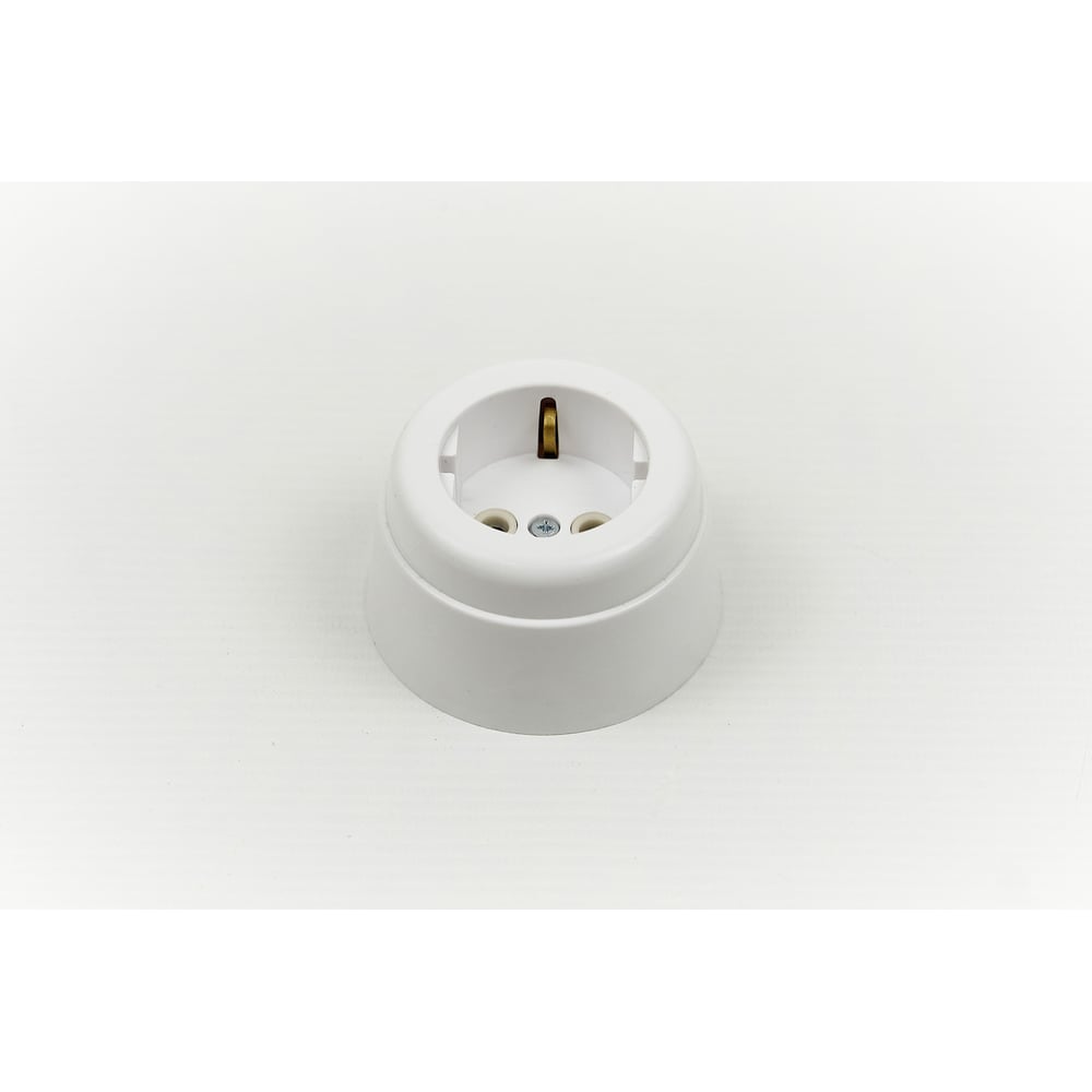 фото Пластиковая розетка interior electric