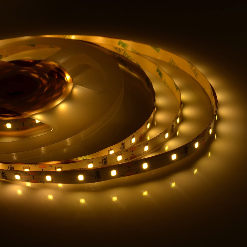 Изображение товара Комплект светодиодной ленты Apeyron 12В 1м теплый белый SMD 3528 самоклеящаяся