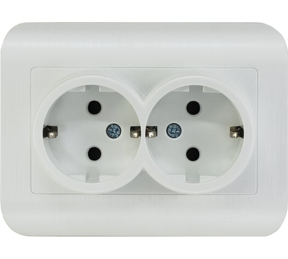 Изображение товара Розетка Luxar Deco с/у двойная с з/к белая с рифленой рамкой, 250в 16а (10.037.01) 4606400421108