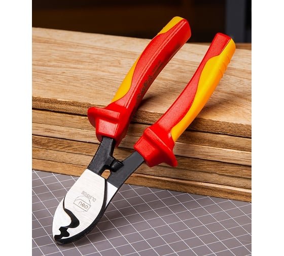 Изображение товара Диэлектрический кабелерез DELI dl515106 160мм (сертификат vde до 1000в, сталь cr-v, рукоять pp+tpr) 110631