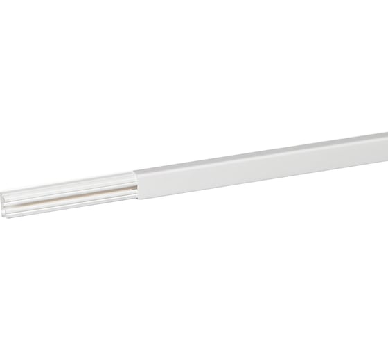 Изображение товара Мини-плинтус Legrand DLPlus 20x12,5 мм 1 отделение длина 2,1 м белый 030008