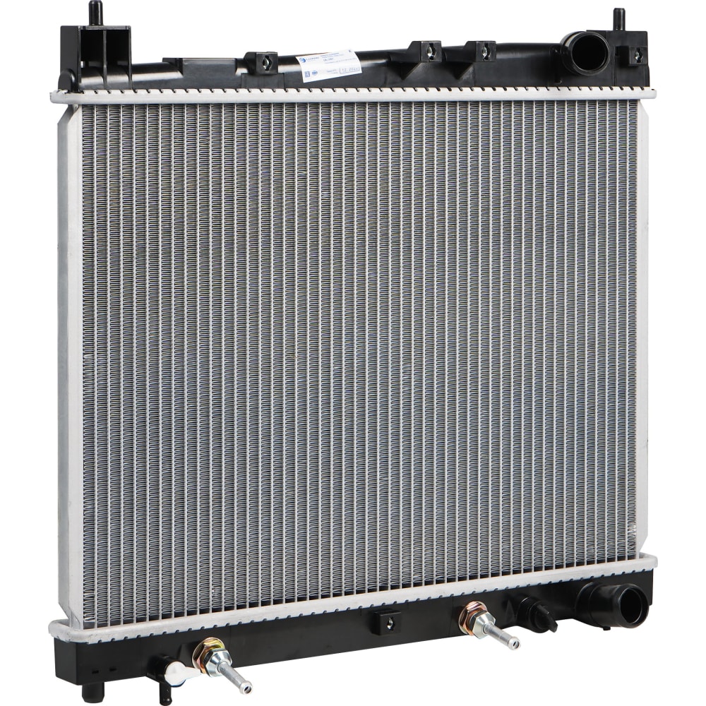 Радиатор охлаждения для Vitz (99-)/FunCargo (99-)/Platz (00-)/Yaris (99-) AT LUZAR электровентилятор охлаждения lanos 97 с кожухом zaz tf69yo 1308010 luzar lfc 0580