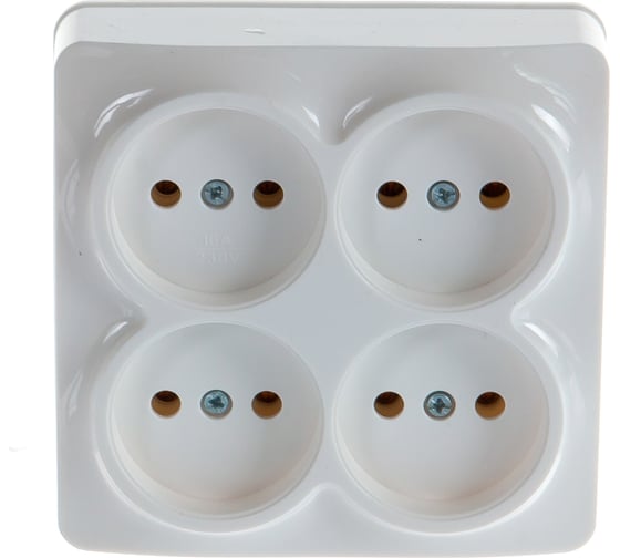 Изображение товара Четырехместная квадратная розетка IONICH б/з, о/у, 16А, 220В, белая еврослот 1448