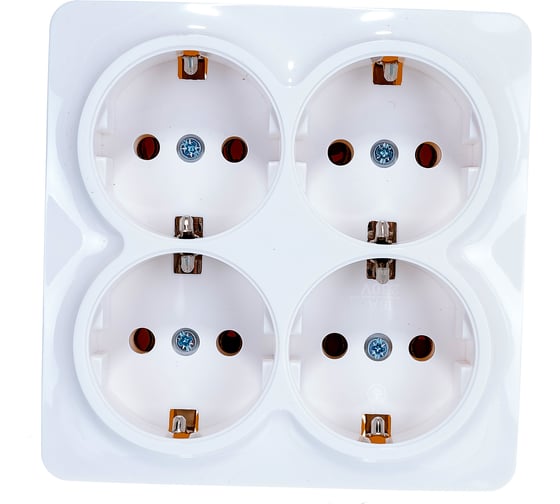 Изображение товара Четырехместная квадратная розетка IONICH с/з, о/у, 16А, 220В, белая еврослот 1449