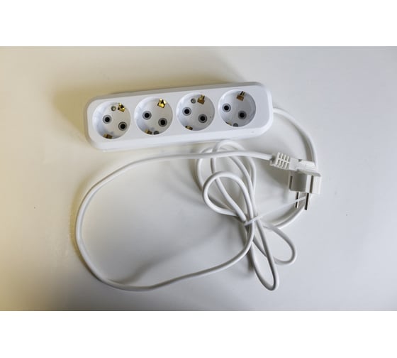 Изображение товара Сетевой удлинитель ПЕРЕСВЕТ+ с заземлением, на 4 гнезда, шнур ПВС 3х1 - 5м 4620003921407