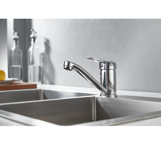 Изображение товара Смеситель для кухни Rainsberg однорычажное управление, поворотный излив 150 мм, монтаж на одно отверстие, на гайке, гибкая подводка R3203DF